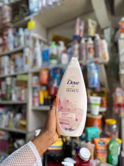 DOVE SHOWER BATH