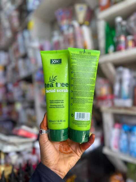 TEA TREE FACEWASH