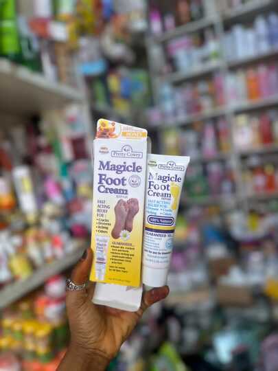 PRETTY COWRY FOOT CREAM